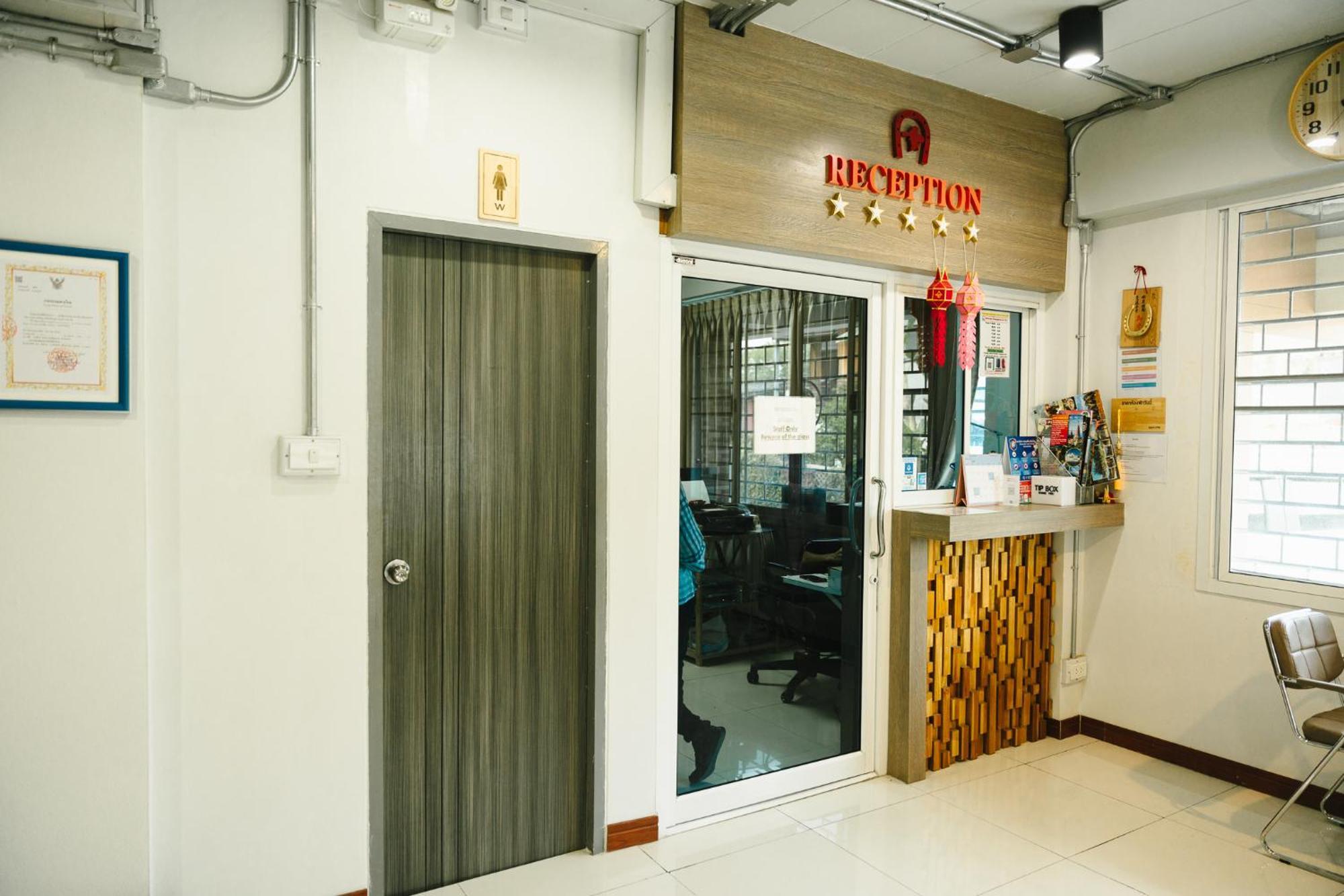 The Ten Hotel Thippanate Chiang Mai Exterior foto